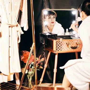 【ヴァリーズ ハリウッドボックス】フランフランの女優メイクボックスでキャンプも怖くない⁉️